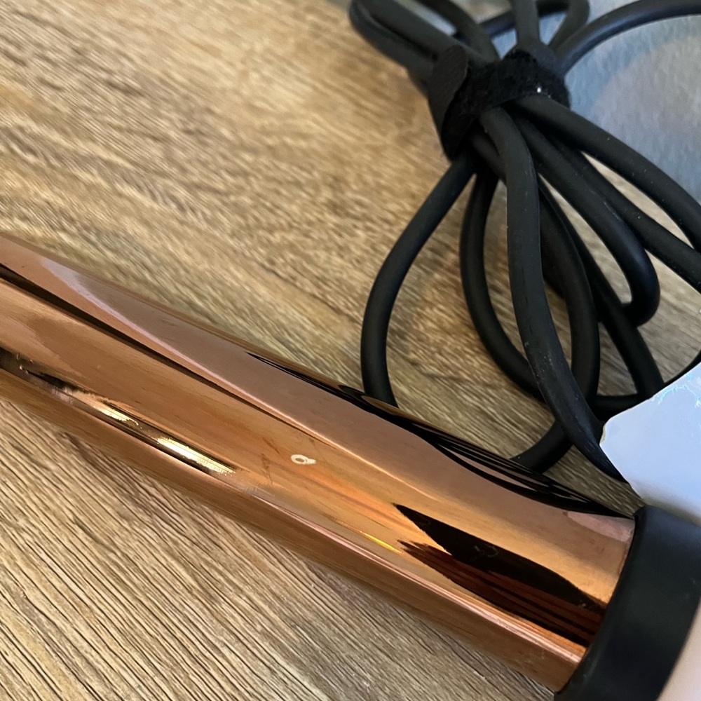 L'ange Ondulé Titanium Curling Wand - Picture 4 of 5